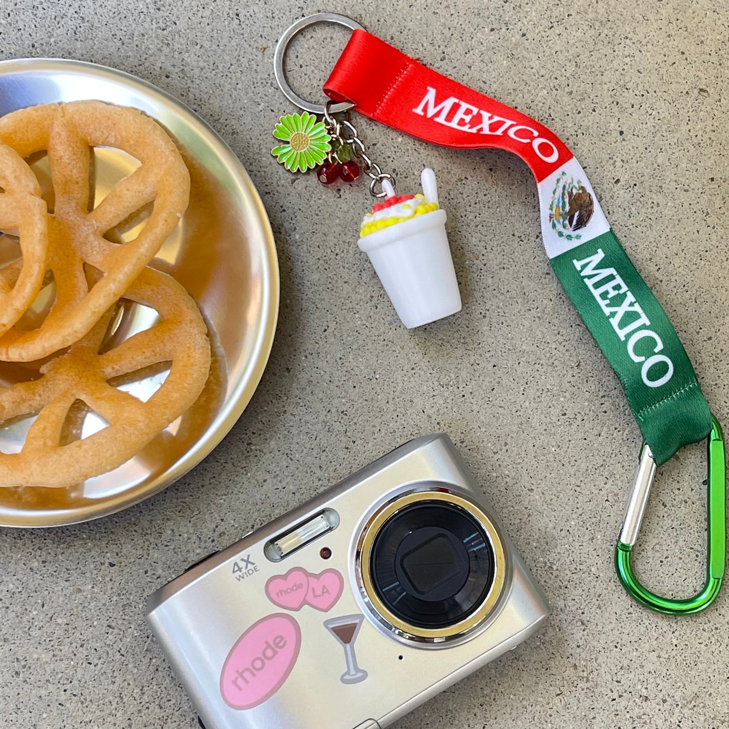Dame Dos Esquites Porfa Keychain